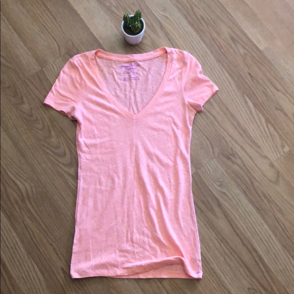 3/$21 AMERICAN EAGLE V-Neck Tee